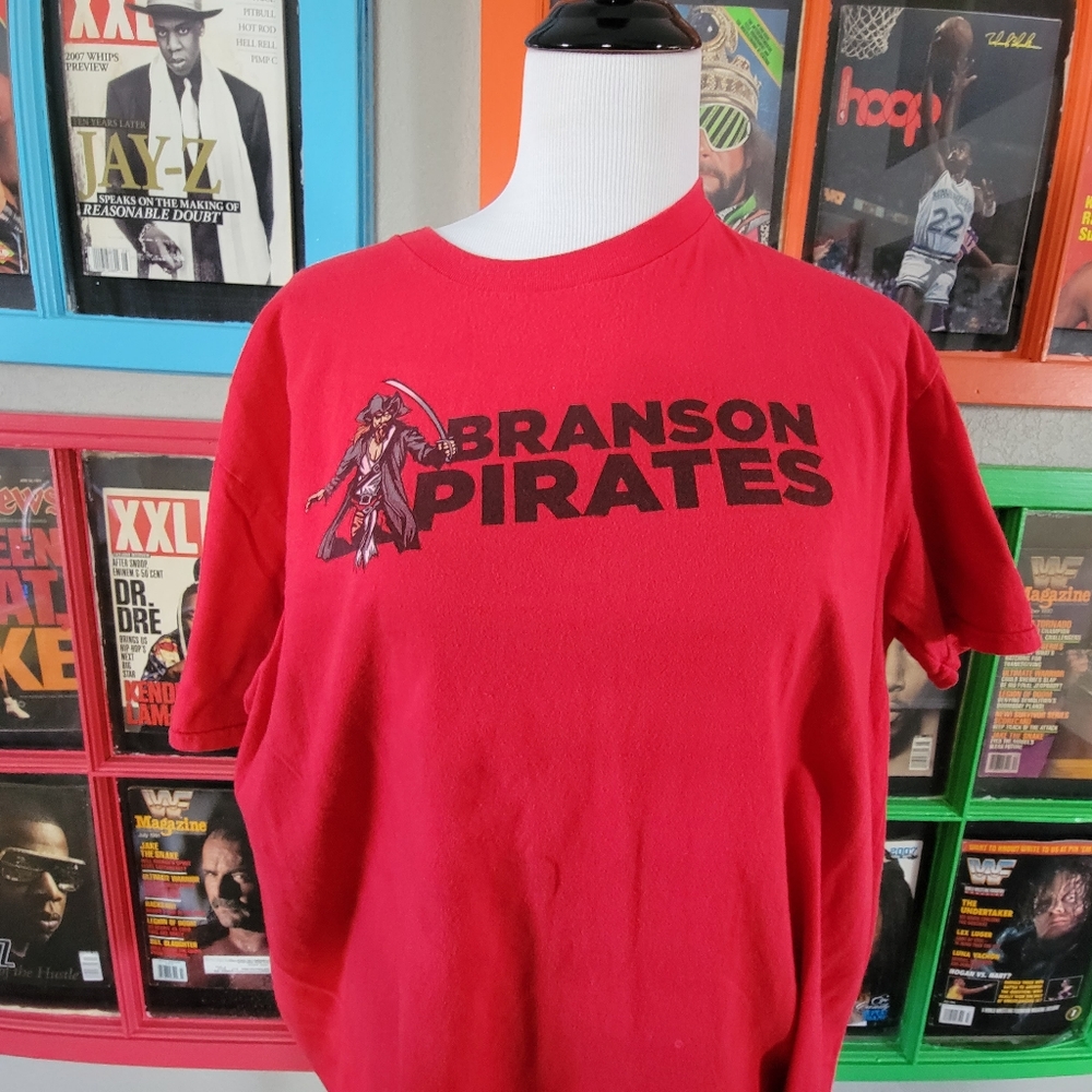XL Branson Pirates Baseball t-shirt